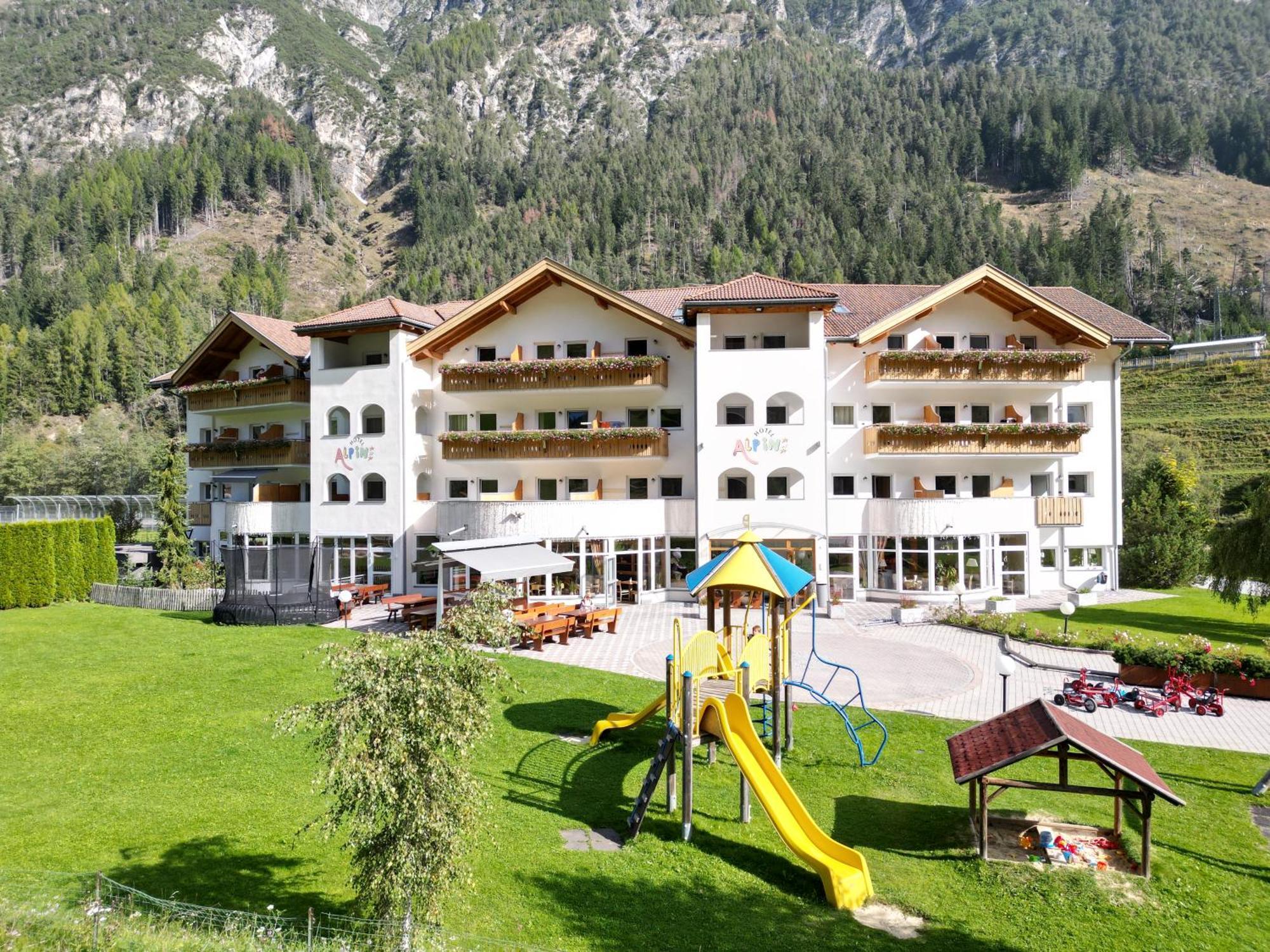 Hotel Alpin Colle Isarco Exterior photo