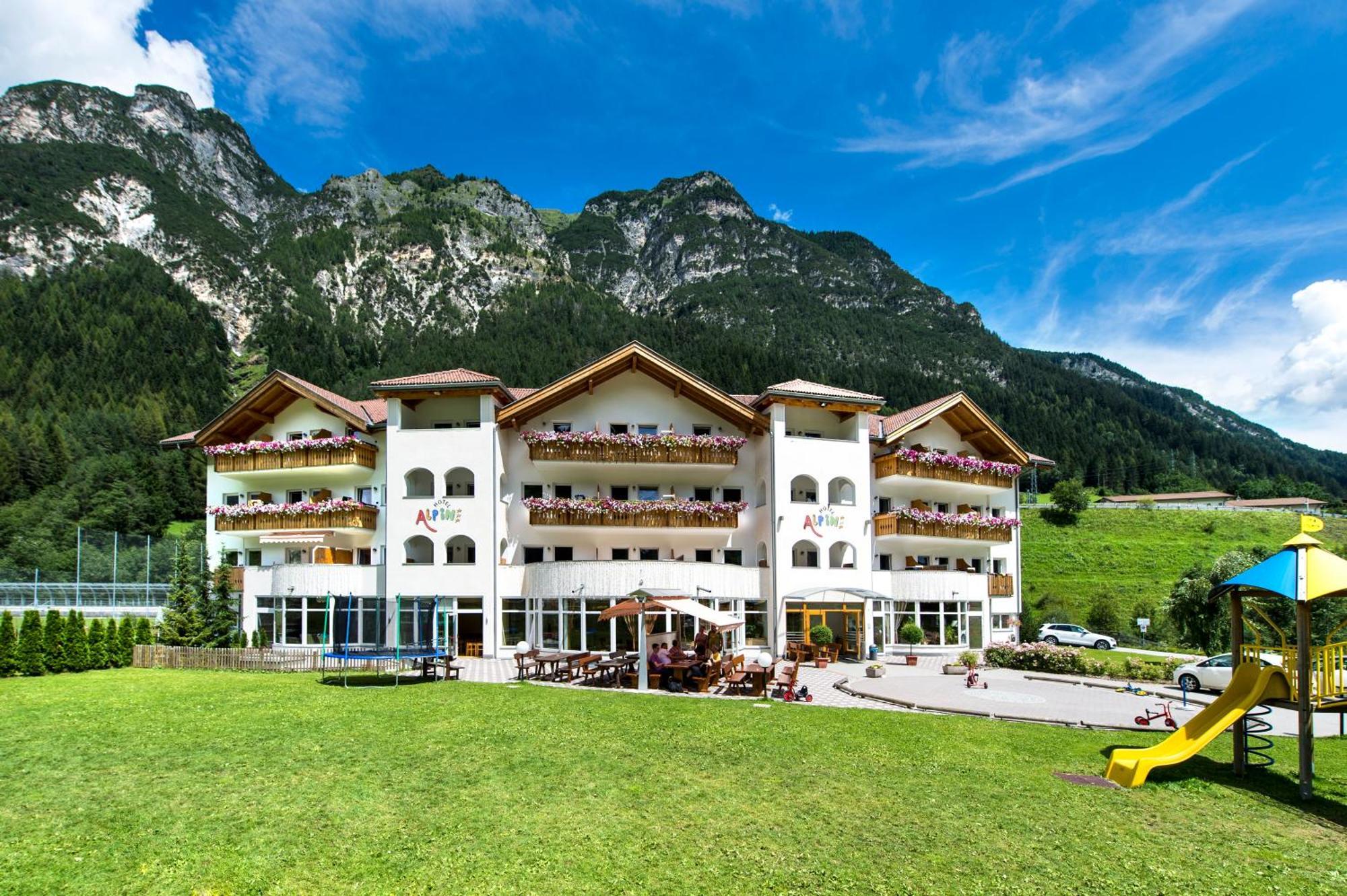 Hotel Alpin Colle Isarco Exterior photo