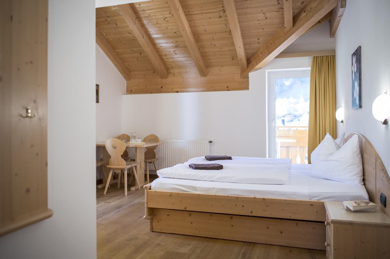 Hotel Alpin Colle Isarco Exterior photo