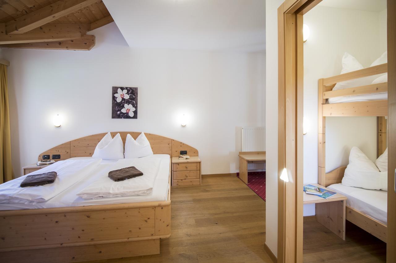 Hotel Alpin Colle Isarco Exterior photo